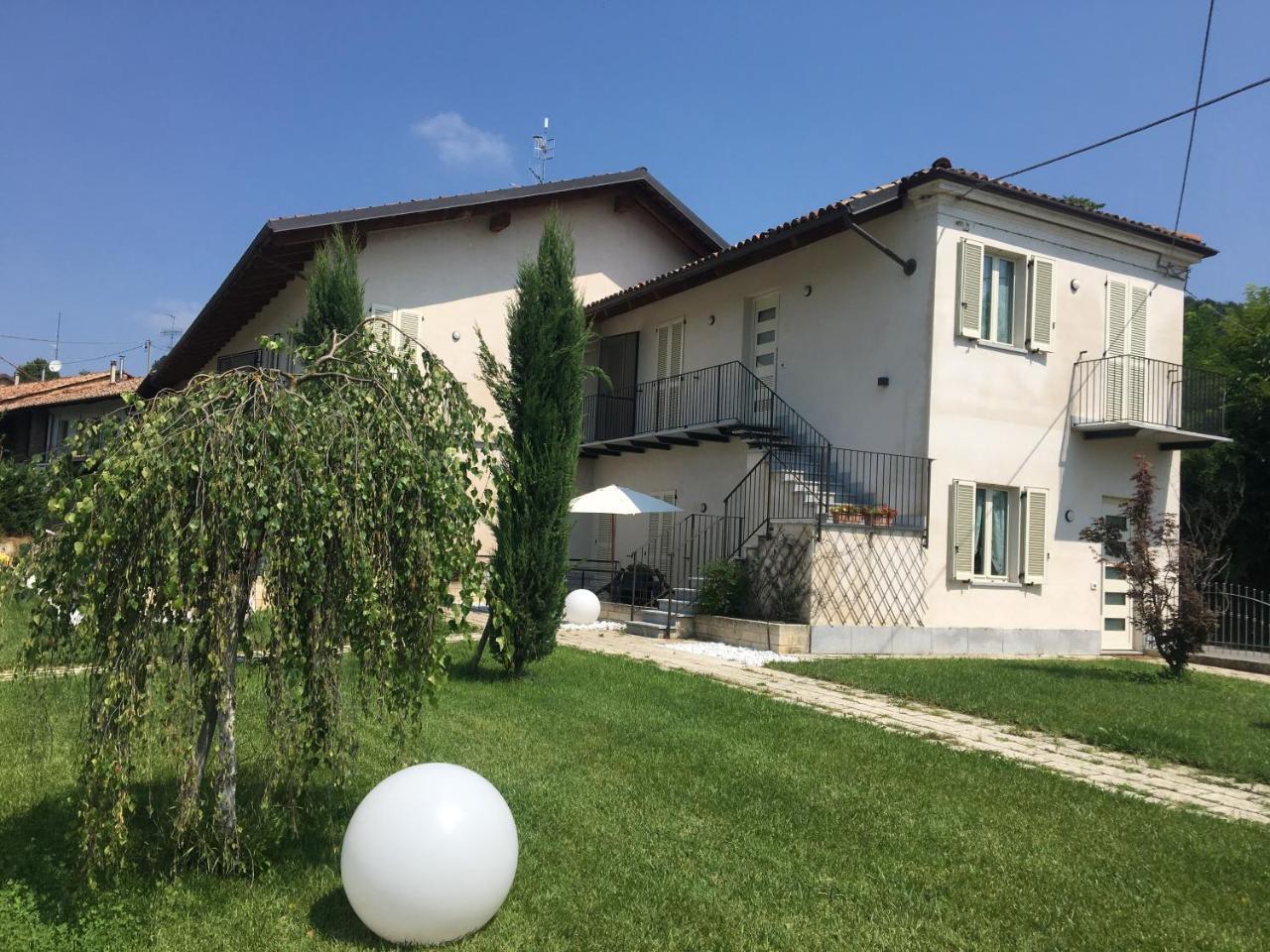 Home Holiday "Da Mamma" Алба Екстериор снимка