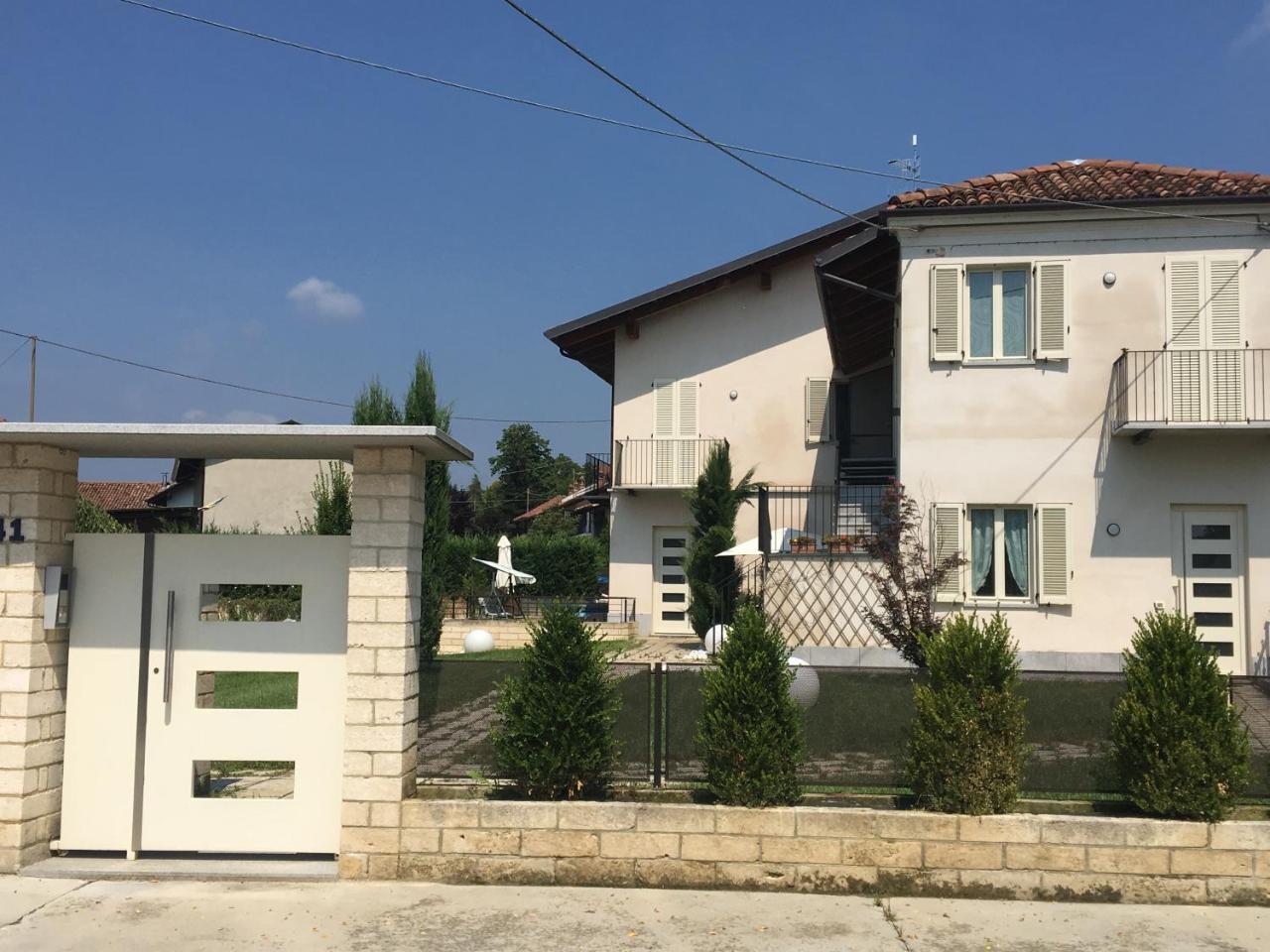 Home Holiday "Da Mamma" Алба Екстериор снимка