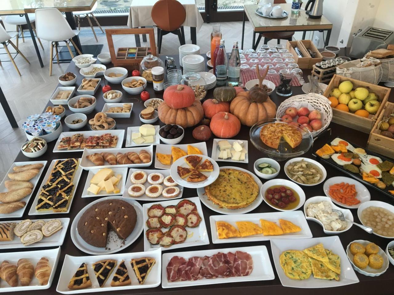Home Holiday "Da Mamma" Алба Екстериор снимка
