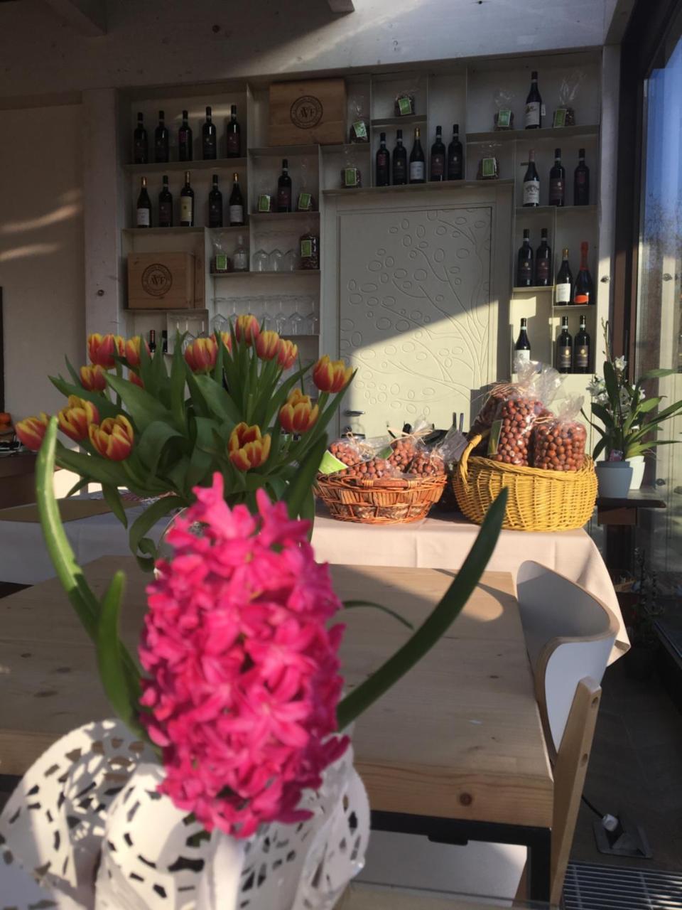 Home Holiday "Da Mamma" Алба Екстериор снимка